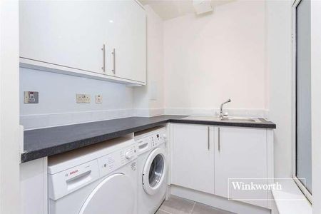 Dancastle Court, Arcadia Avenue, London, N3 - Photo 2