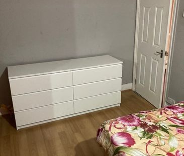 Room in a Shared House, Richmond Road, IG1 - Photo 1