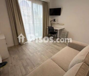 Piso en alquiler en Centro - Photo 1