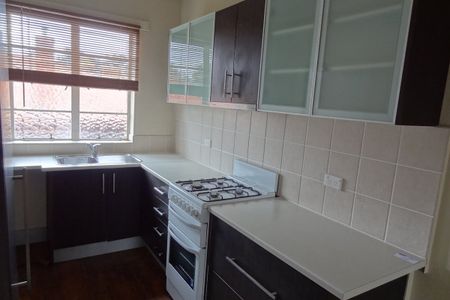 Central Location! - Photo 5