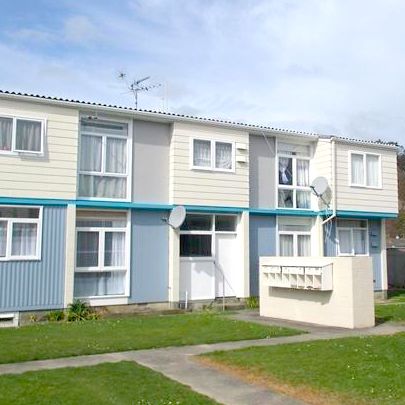 COSY LOWER LEVEL BEDSIT - Photo 4