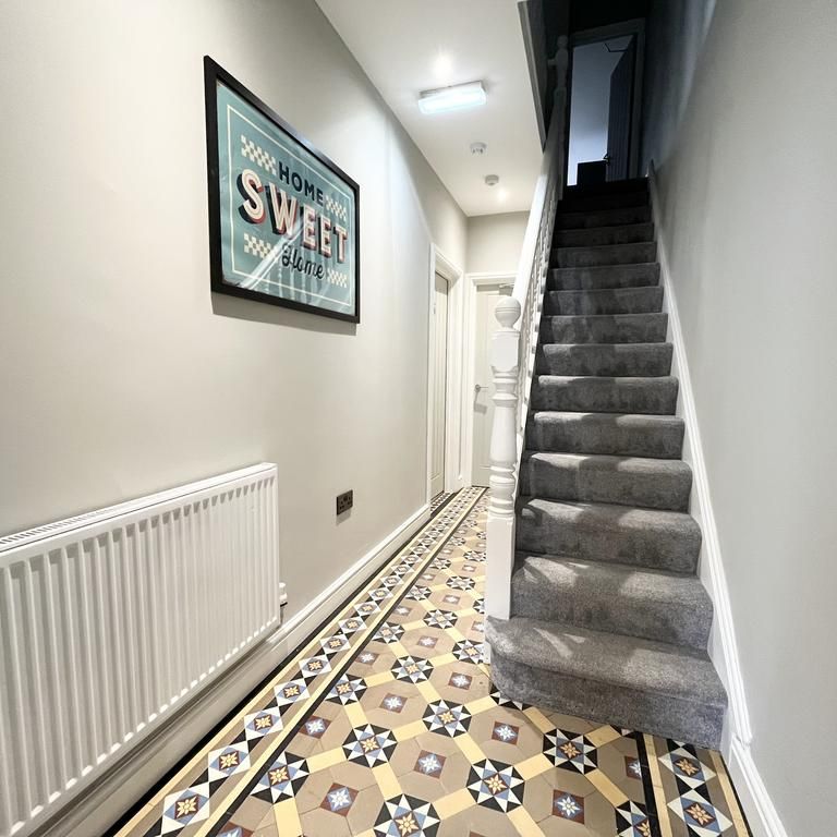 1 bedroom in a house share to rent - Photo 1
