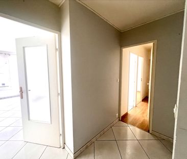 Location Appartement 2 pièces 63m² - Photo 1