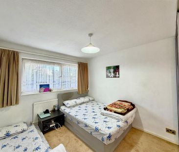 4 bedroom townhouse to rent - Photo 5