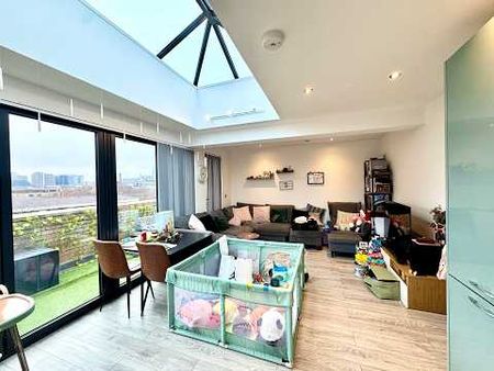 3 Bed Flat, Satchwell Road, E2 - Photo 5