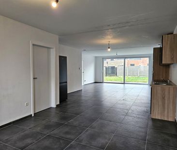 Recente woning met 4 slaapkamers en tuin - Photo 2