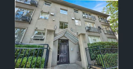 Stylish South Yarra Living - Photo 4