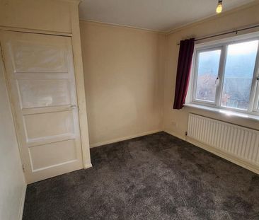 2 bedroom semi-detached house to rent - Photo 4