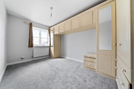 3 bedroom semi-detached house to rent - Photo 3