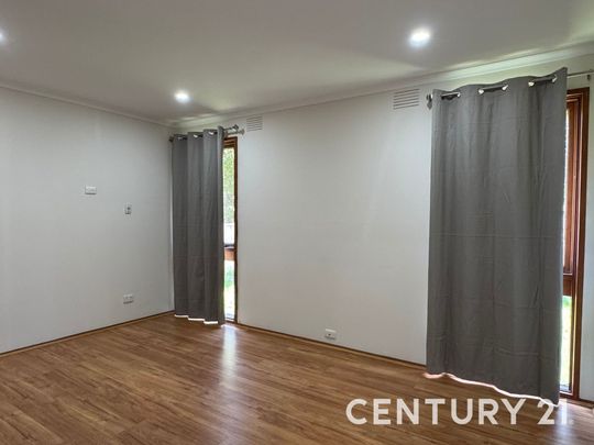 Freshly Renovated & Ready to Impress! - Photo 1