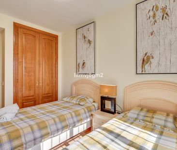 Townhouse in Calahonda - Photo 2