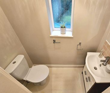 3 bedroom detached house to rent - Photo 5