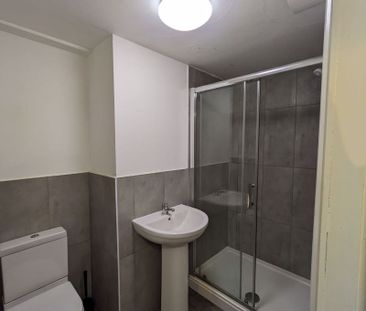 2 Grey Street, Ashton-Under-Lyne - Photo 6