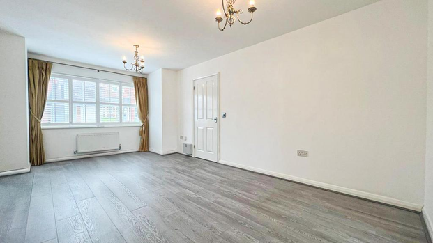 3 bedroom detached house to rent - Photo 1