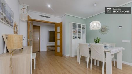 3 room luxury Apartment for rent in Valencia - Photo 5