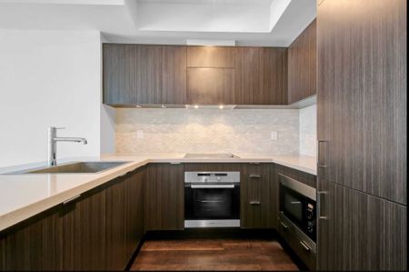 For Lease - 21 Widmer Street Unit# 3101, Toronto, Ontario - Photo 5