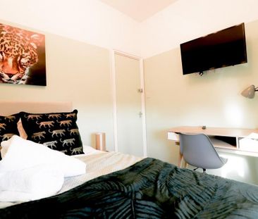 4 bedroom terraced house to rent - Photo 6