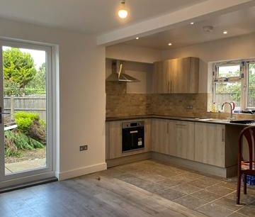 3 bedroom semi-detached house to rent - Photo 3