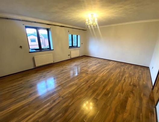 4 Bedroom Detached Available Arranging tenancy - Photo 1