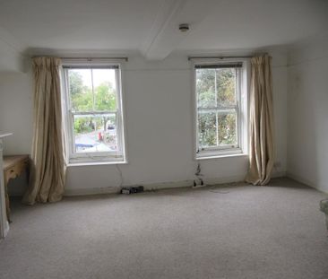 3 bedroom flat to rent - Photo 5