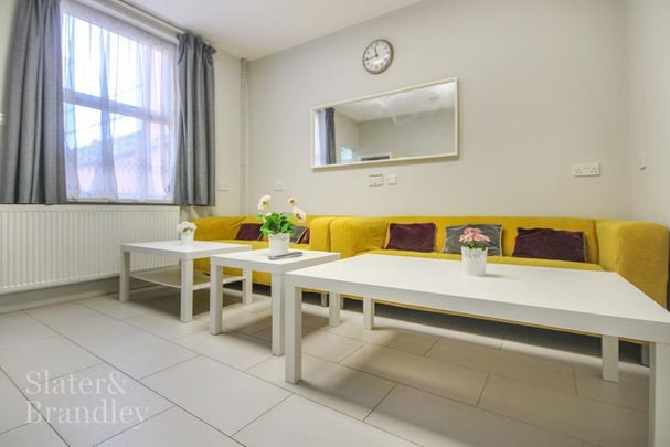 1 bedroom in a house share to rent - Photo 1