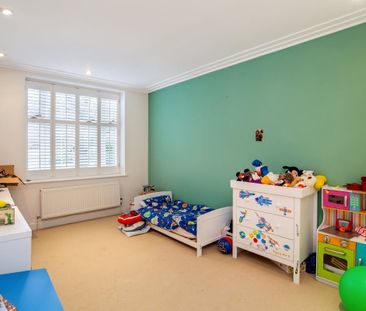 4 bedroom apartment to rent - Photo 3