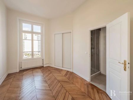 Rental Apartment Paris 8th Faubourg-du-Roule - Photo 4