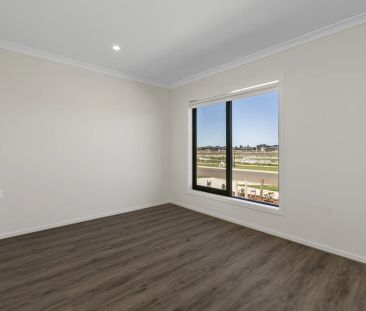 BRAND NEW PROPERTY, AVAILABLE NOW - Photo 2
