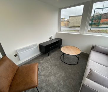 Green Lane, Leeds, Yeadon - Photo 3