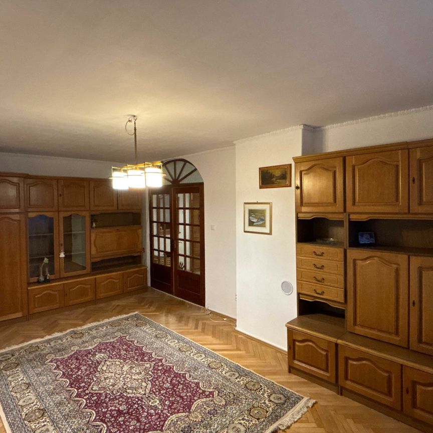 Apartament 3 camere, Central - Fotografie 1