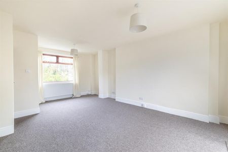 Collyer View, Ben Rhydding, Ilkley, LS29 - Photo 3