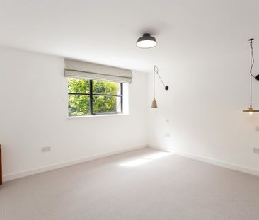 3 bedroom detached house to rent - Photo 5