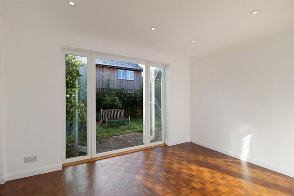 4 bedroom semi-detached house to rent - Photo 1