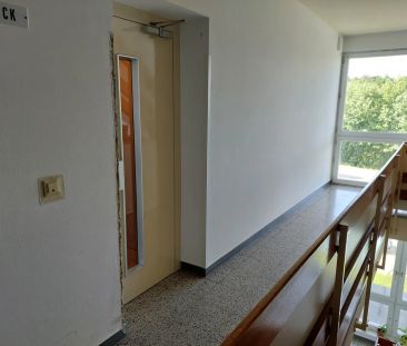Helle 3-Raum-Wohnung mit verglaster Loggia und Lift in Mauer bei Am... - Photo 2