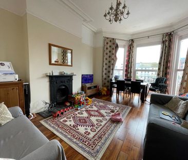 2 bedroom flat to rent - Photo 4