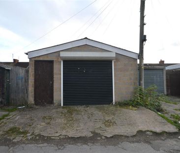 4 bedroom terraced house to rent - Photo 3