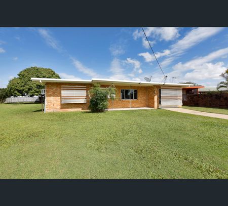 9 Bagley Street, West Mackay, Qld 4740 - Photo 2