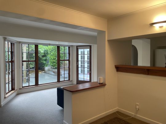 Charming 1-Bedroom Downstairs Apartment - Photo 1