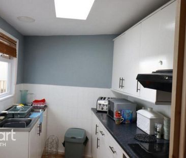 2 bedroom terraced house to rent - Photo 5