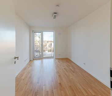 Modern möblierte 3-Zimmer Wohnung mit Balkon direkt am Olympiapark - Photo 1