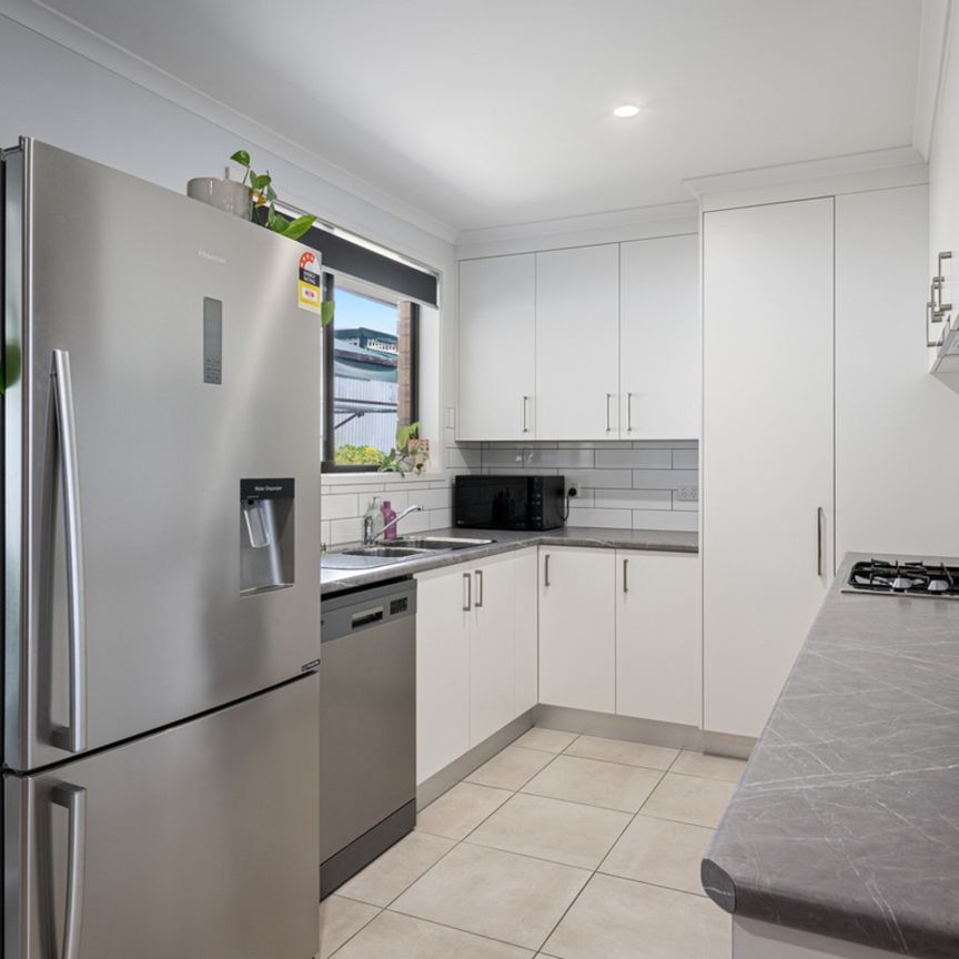 2/5 Lynch Court, Wodonga VIC 3690 - Photo 1