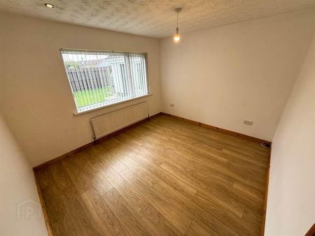 27 Cherrywood Grove, Newry, BT34 1JJ - Photo 4