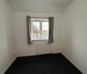 4 bedroom property to rent - Photo 2