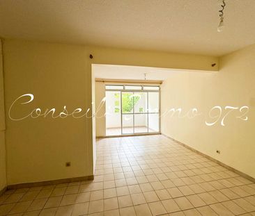 Location Appartement 2 pièces 51m² SCHOELCHER 97233 - Photo 2
