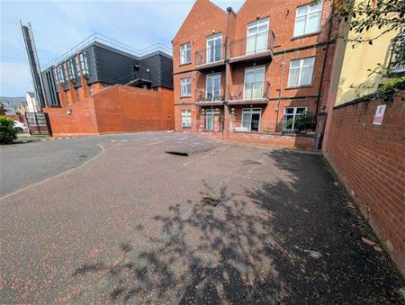 Apt C 52 Wellington Park, Off Malone Road, Belfast, BT9 6DP - Photo 4