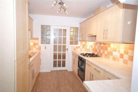 Abbey House, Queen Street, Seaton, EX12 - Photo 4