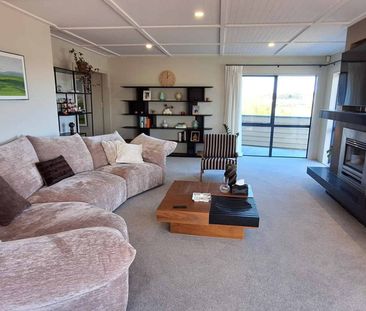 Family home at Schnapper Rock - Photo 1