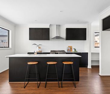 MODERN SOPHISTICATION AND SPACE - Photo 3