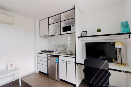 1 Bedroom with balcony style 2 - Photo 4