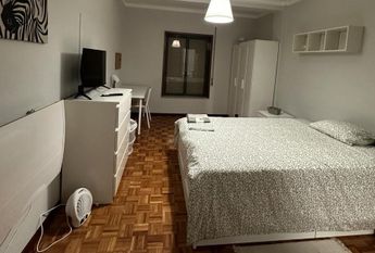 Quarto novo e moderno perfeito para o seu conforto Braga